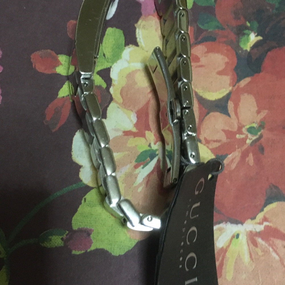 GUCCI Watch - Picture 6 of 12